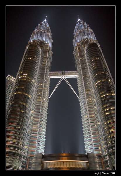 2006 - 07 - Kuala lumpur -  Tour Petronas 03